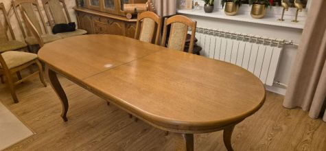 Sprzedam stół+8 krzeseł