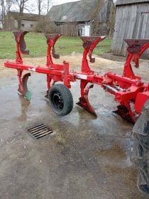 Sprzedam pług obrotowy