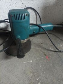 Szlifierka tarczowa Makita -180 mm