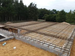 Szalowanie, zbrojenie, zalewanie stropów