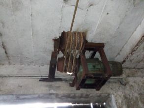 Wyciąg linowy do obornika