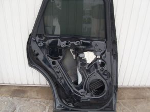 sprzedam drzwi lewy tyl audi q5