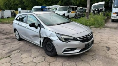 OPEL Astra K 1,0i 105 KM 2018r benzyna, manual.