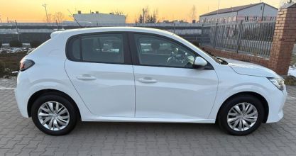 Peugeot 208 z 2021 r niski przebieg