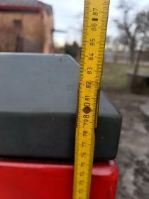 Podajnik pieca na ekogroszek