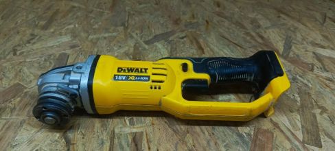 Szlifierka kątowa DeWalt