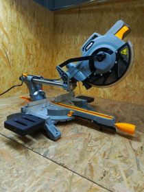 Ukosnica z posuwem 1500w