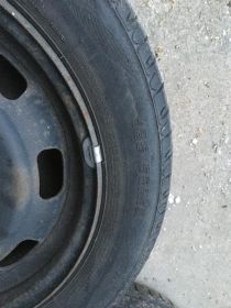 4x felgi stalowe (15') z oponami Continental i Firestone...