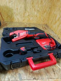 Obcinak do rur Milwaukee