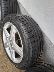 Felgi aluminiowe z oponami letnimi 235/45R17 Audi A6 C6