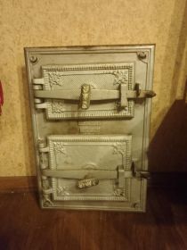 Drzwi żeliwne od pieca kaflowego