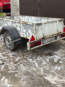 Przyczepka samochodowa