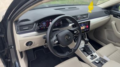 Sprzedam Skodę Superb L&K 2.0TDI