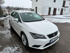 Bogate wyposażenie + Panorama dach + pierwszy właściciel