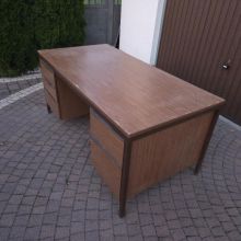 Sprzedam stół do garażu