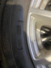 Felgi z pięknymi oponami 205/60r16