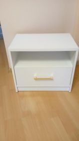Sprzedam nową szafkę nocną NEPO PLUS