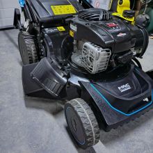 Kosiarka spalinowa z napędem