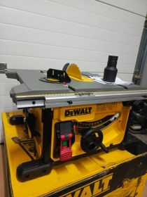 Piła stołowa dewalt