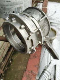 Złącze do cysterny