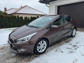 Kia Ceed 1.6 BENZYNA Klimatronik Navi Kamera Ledy WEBASTO