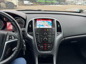 Opel Astra 1.4 BENZYNA Klimatronik Nawigacja Tempomat Ledy