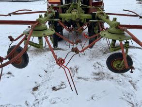 Sprzedam przetrząsarke claas.