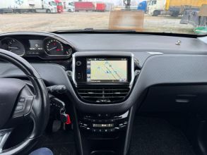 Peugeot 2008 1.2 BENZYNA Klimatronik Nawigacja Ledy Tempomat