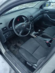 Sprzedam Toyota Avensis
