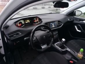 Peugeot 308 T9 2015rok 1.6 bluehdi 120km