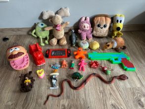 Różne zabawki dla dziecka