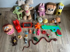 Różne zabawki dla dziecka