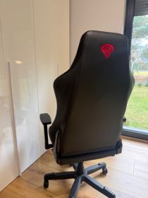 Nowy fotel biurowy genesis nitro 890