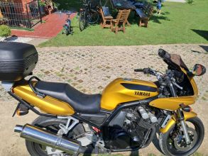 Yamaha FZS600