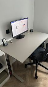 Sprzedam biurko ze sklepu jysk LUNDTOFT