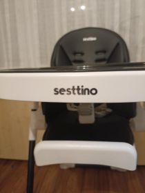 Krzesełko do karmienia