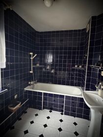 Klimatyczny dom z potencjałem – 144 m² + budynek...