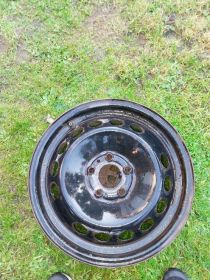Sprzedam komplet felgi + opony zimowe