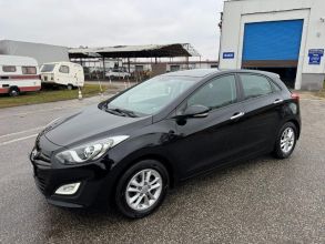 Hyundai i30 1.4 BENZYNA Klimatronik Ledy Nawigacja