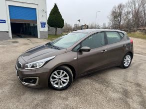 Kia Ceed 1.4 BENZYNA Klimatyzacja Ledy Podgrzewane Fotele