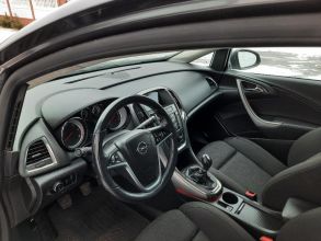 Opel Astra 2011 rok 1.7 CDTI 110 KM + bogate wyposażenie