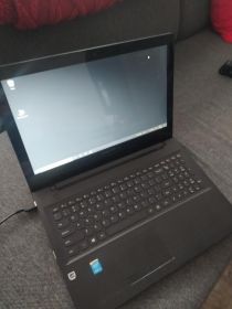 Laptop Lenovo kompletny sprawny