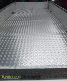 Przyczepa ciężarowa zarejestrowana