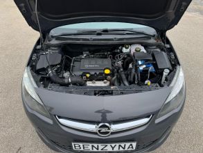 Opel Astra 1.4 BENZYNA Klimatronik Nawigacja Tempomat Ledy