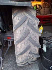 Sprzedam opony do ciągnik