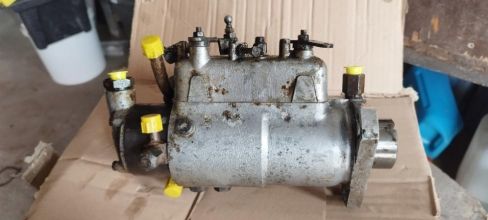 Pompa wtryskowa mf 235 3p Massey Ferguson