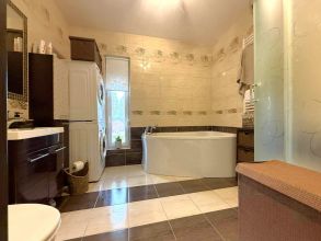 Gotowy do zamieszkania dom na sprzedaż Cisew