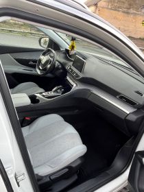 Peugeot 3008 II 2017 rok 84000 km przebieg