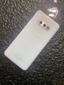 Samsung Galaxy S10e 128 GB – bardzo dobry stan | komplet