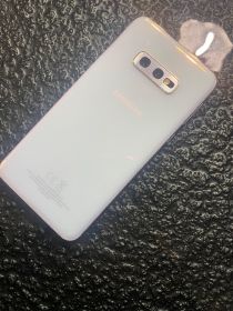 Samsung Galaxy S10e 128 GB – bardzo dobry stan | komplet